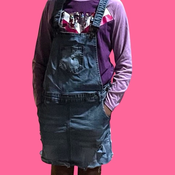 overalls w/ ripped front pocket - Picture 1 of 9